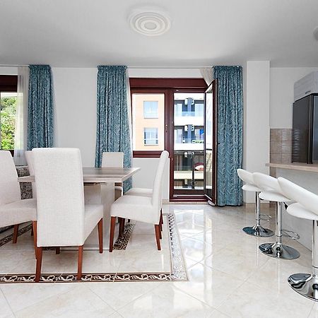 בודווה Three Bedroom Spacious Apartment Anatolia מראה חיצוני תמונה