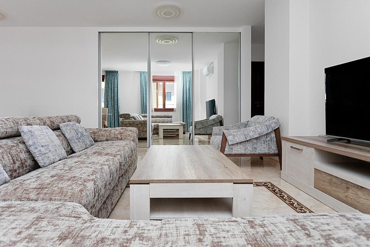 בודווה Three Bedroom Spacious Apartment Anatolia מראה חיצוני תמונה