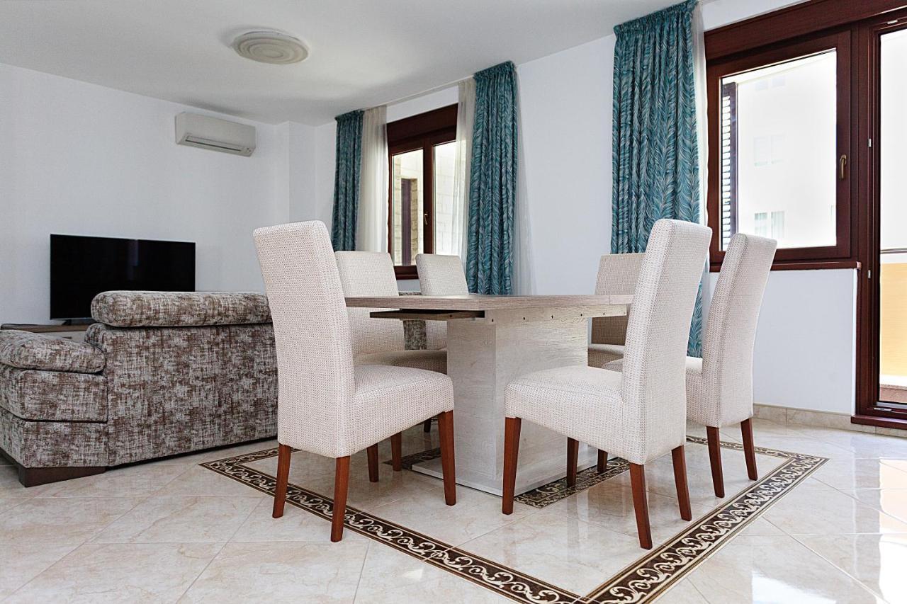 בודווה Three Bedroom Spacious Apartment Anatolia מראה חיצוני תמונה